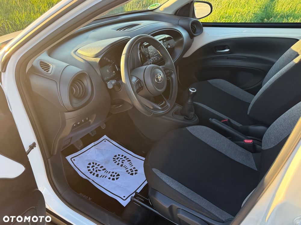Toyota Aygo X Limited - 19