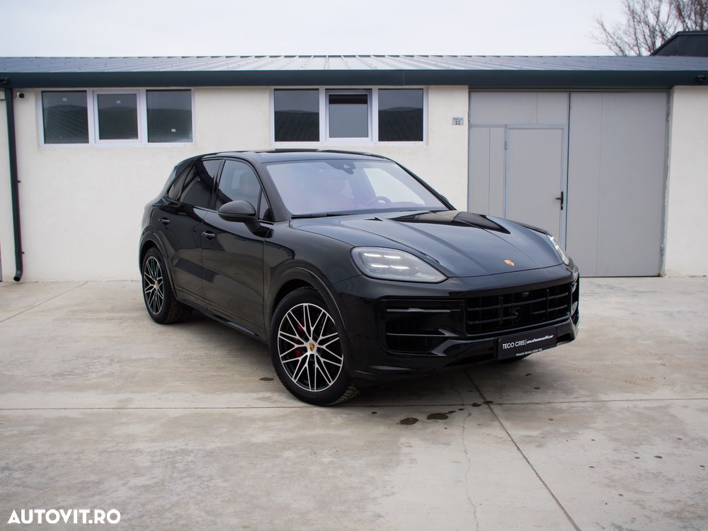 Porsche Cayenne - 1