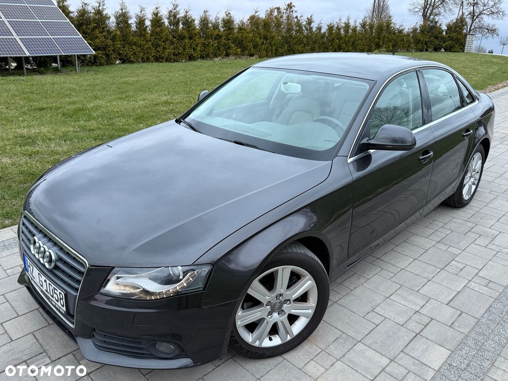Audi A4 Limousine - 20