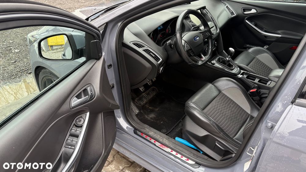 Ford Focus 2.0 TDCi ST-2 - 7