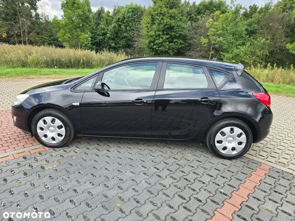 Opel Astra 1.4 Turbo - 11