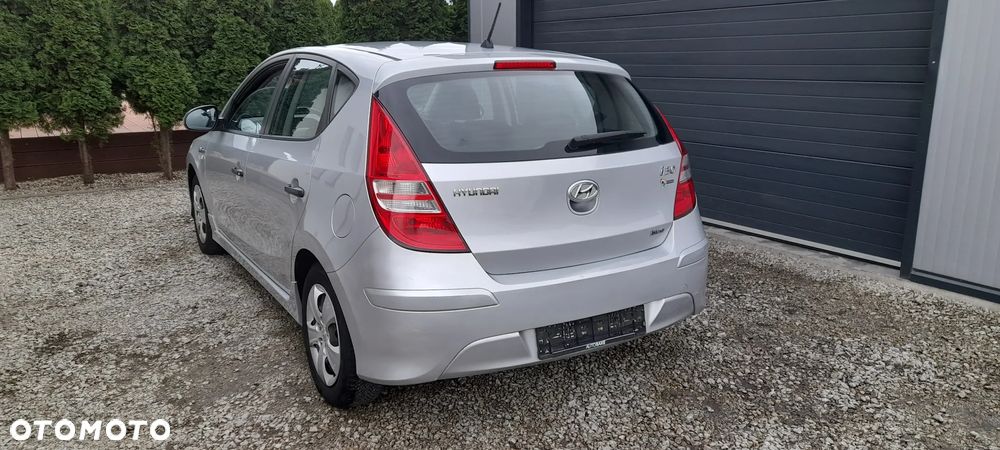 Hyundai i30 1.4 FIFA WM Edition - 9