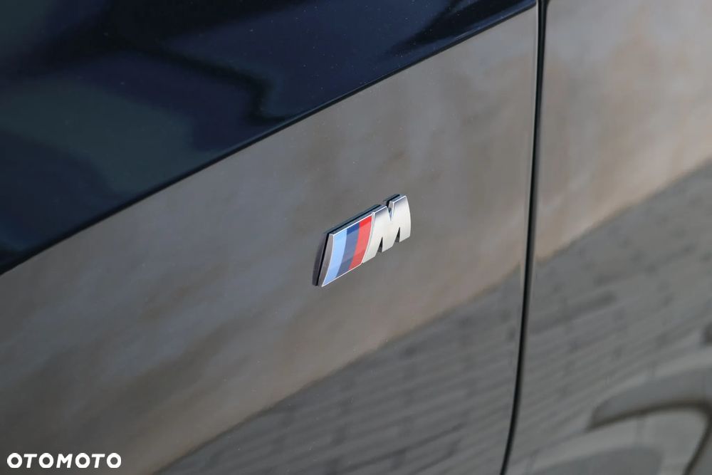 BMW Seria 3 330i xDrive - 26