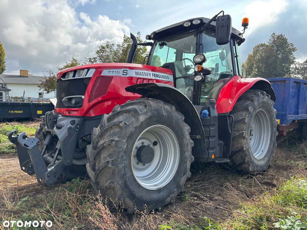 Massey Ferguson 7715S - 2