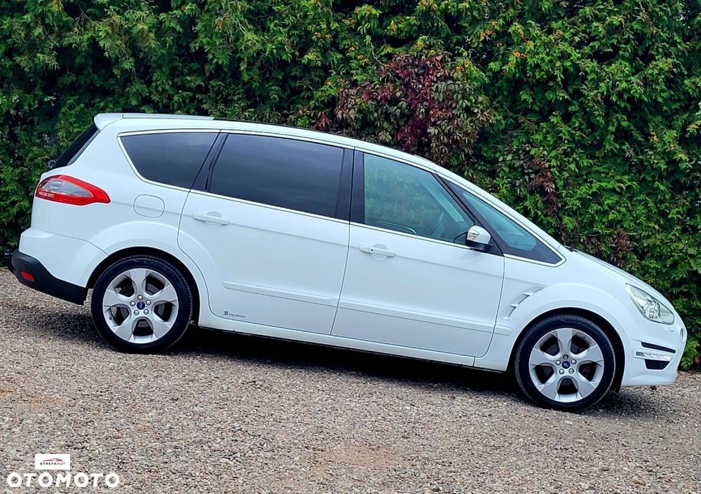 Ford S-Max - 13