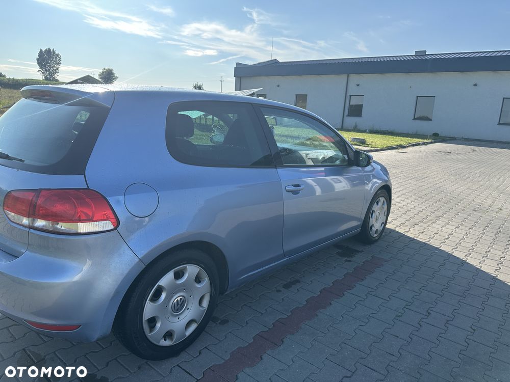 Volkswagen Golf - 8