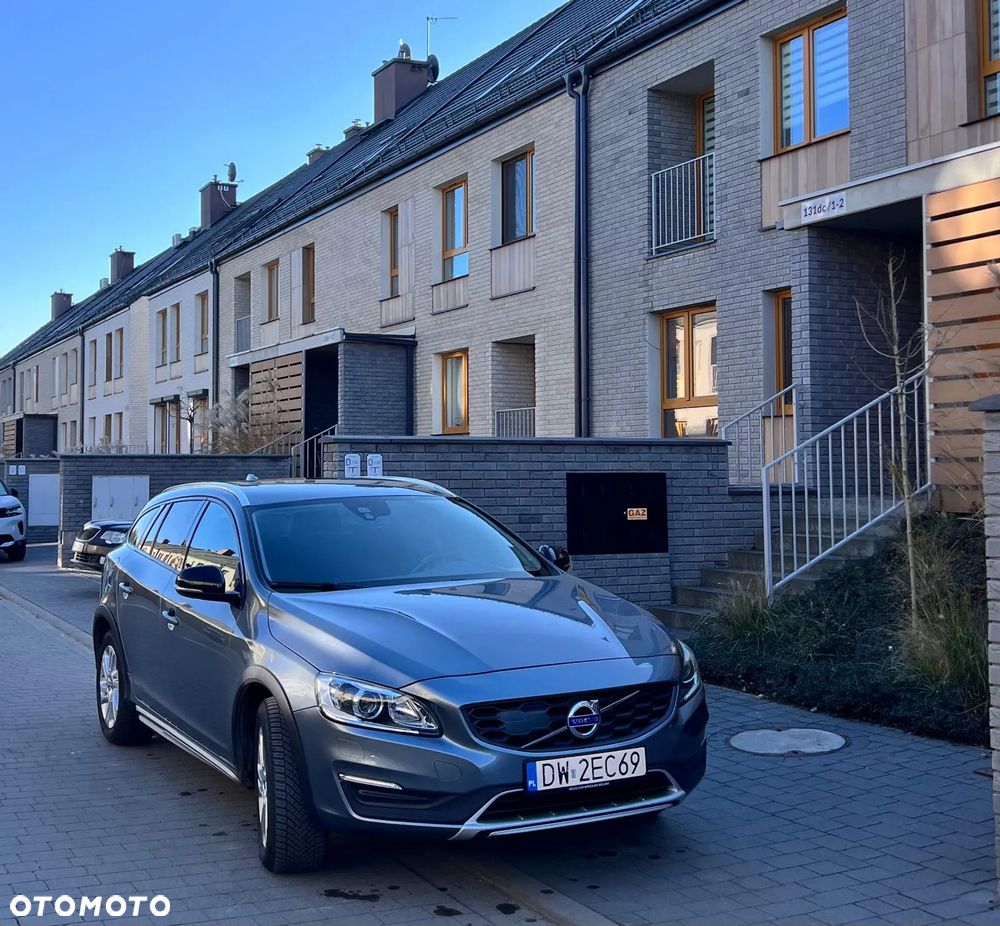 Volvo V60 Cross Country D4 AWD Momentum - 3