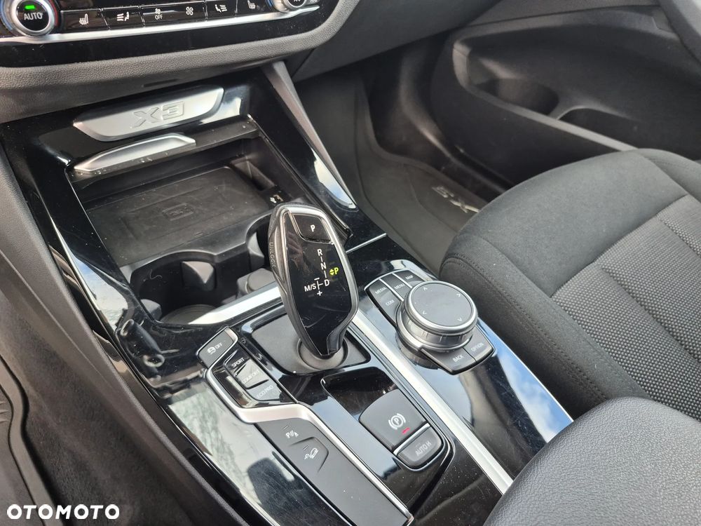 BMW X3 xDrive20i GPF Business Edition - 10
