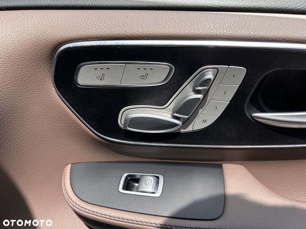 Mercedes-Benz Klasa V 300 d 4-Matic 9G-Tronic Avantgarde (ekstra d³) - 26