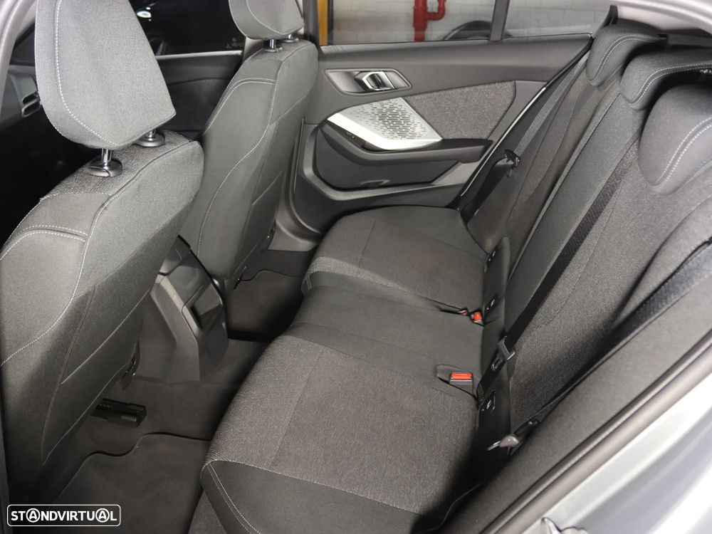 BMW 116 Standard - 12