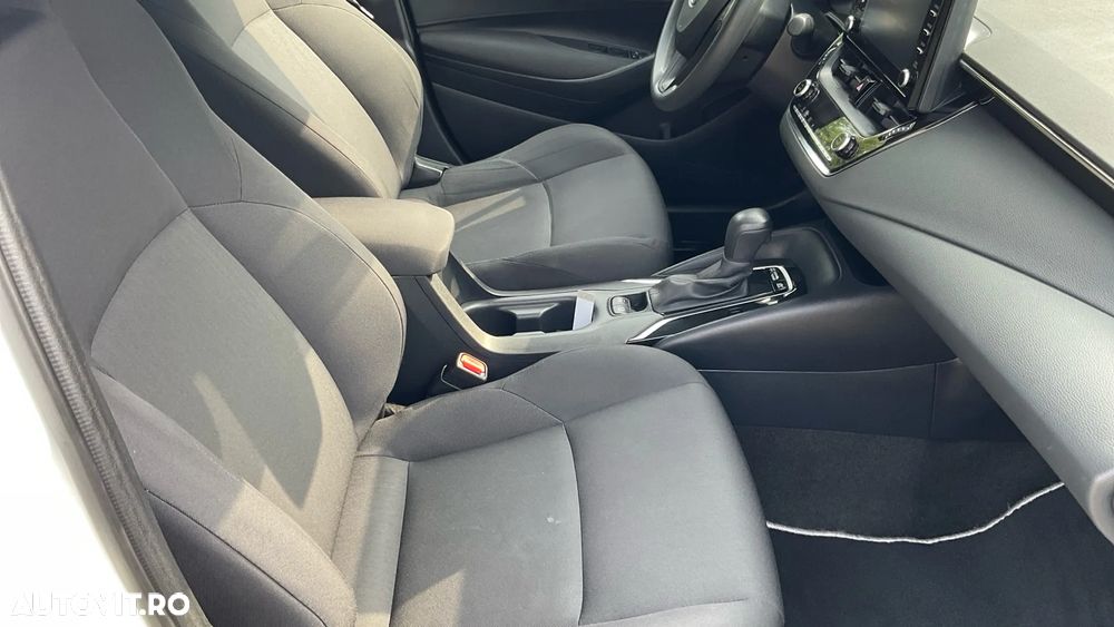 Toyota Corolla 1.8 HSD Eco - 11
