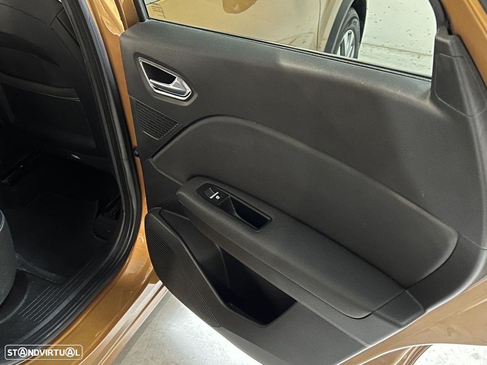 Renault Captur - 33