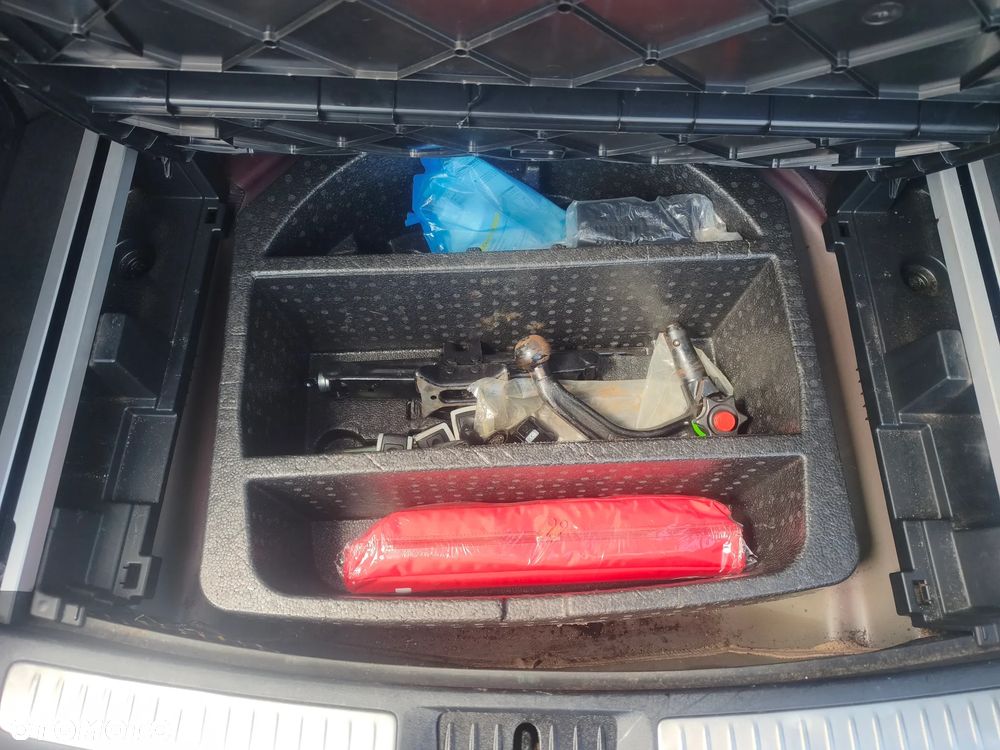 Toyota Avensis 1.8 Executive - 16
