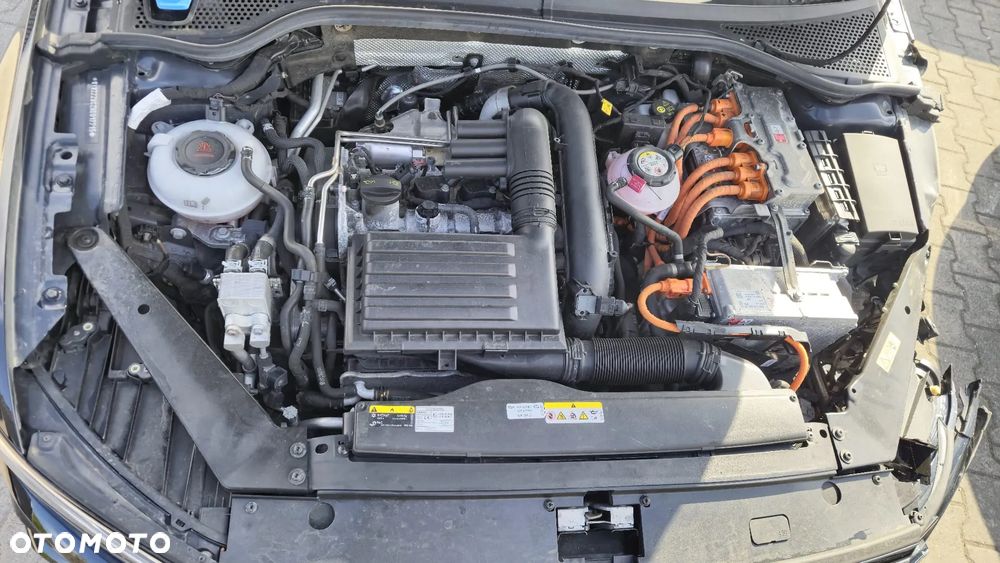 Volkswagen Passat - 9