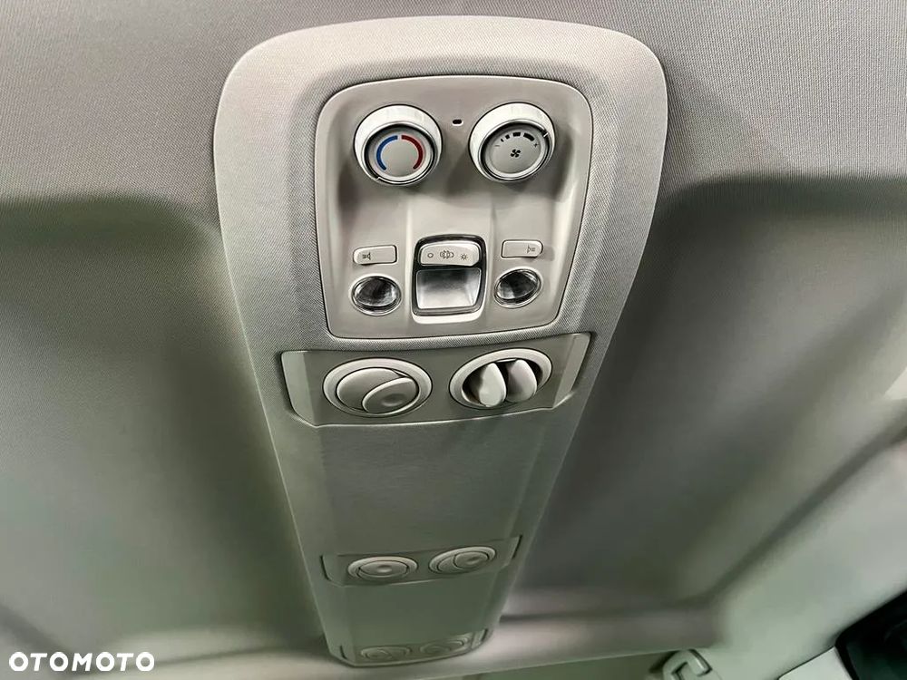Peugeot Inny - 15