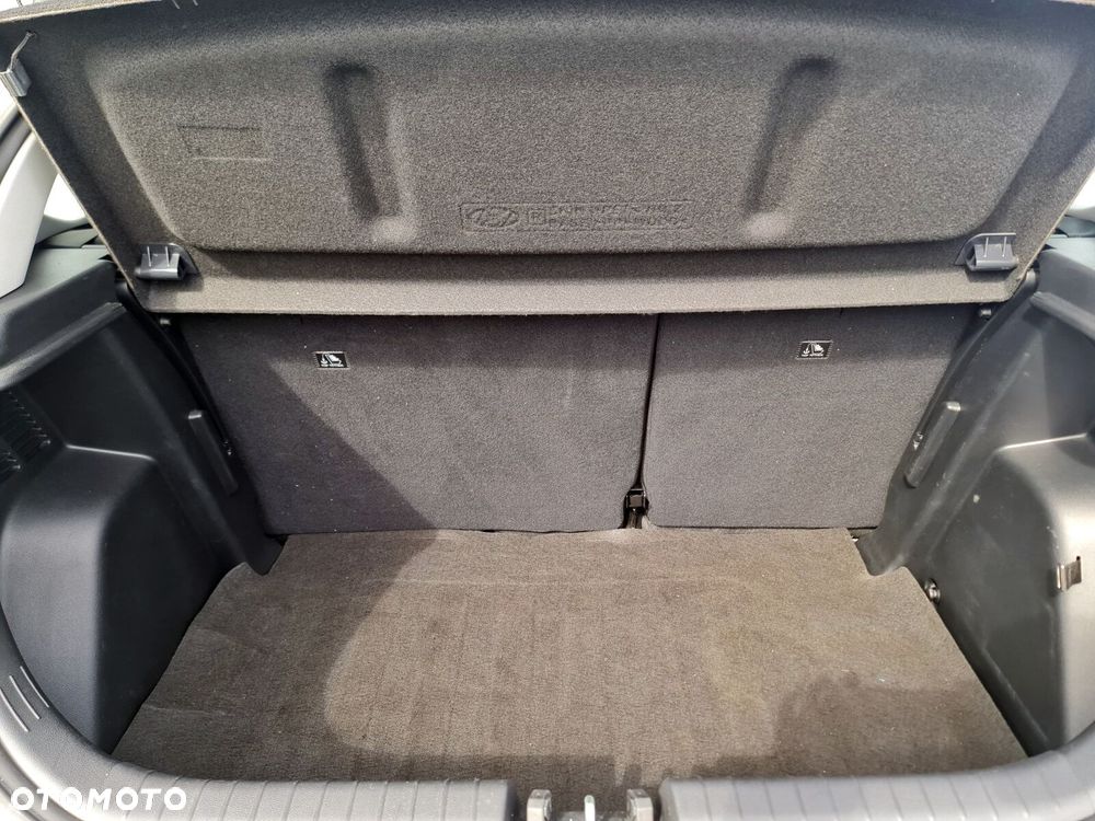 Hyundai i20 1.2 Pure - 34