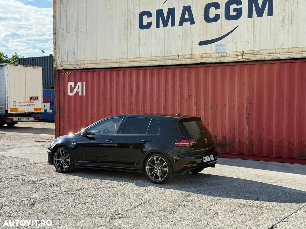 Volkswagen Golf 2.0 TSI BMT DSG GTI - 3