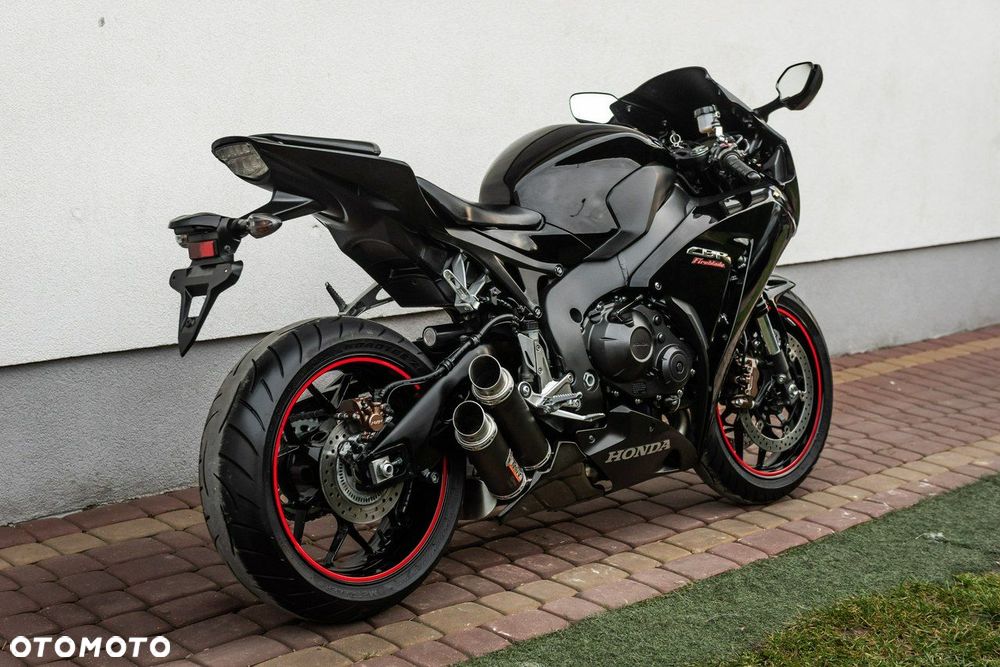 Honda CBR - 3