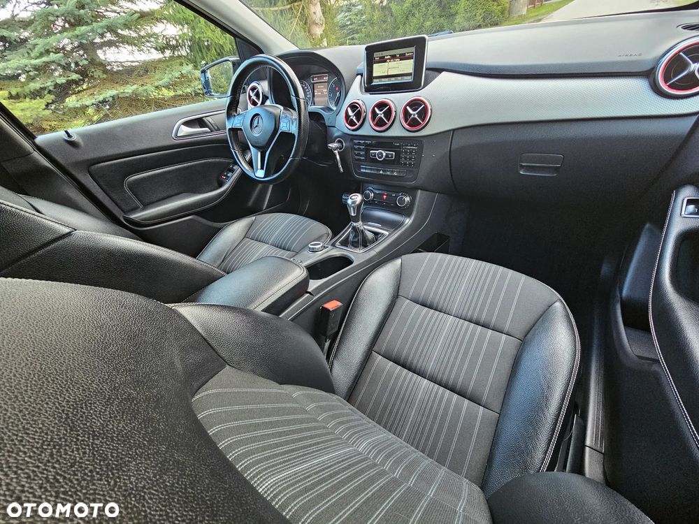 Mercedes-Benz Klasa B 200 CDI (BlueEFFICIENCY) - 13