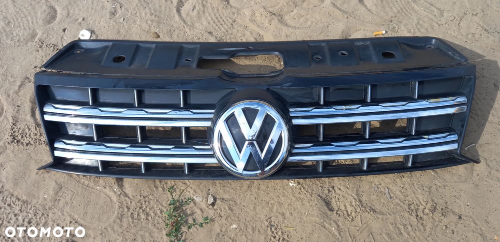 Grill Atrapa Chłodnicy Zderzaka Volkswagen Amarok - 1