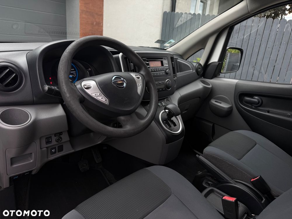 Nissan E-NV200 - 8