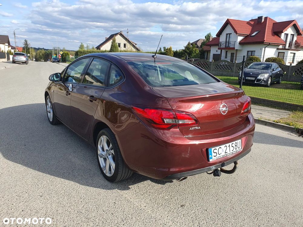 Opel Astra 1.4 T EU6 - 21