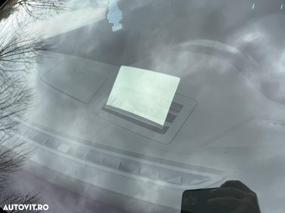 Volkswagen Tiguan 2.0 TDI SCR DSG IQ.DRIVE - 13