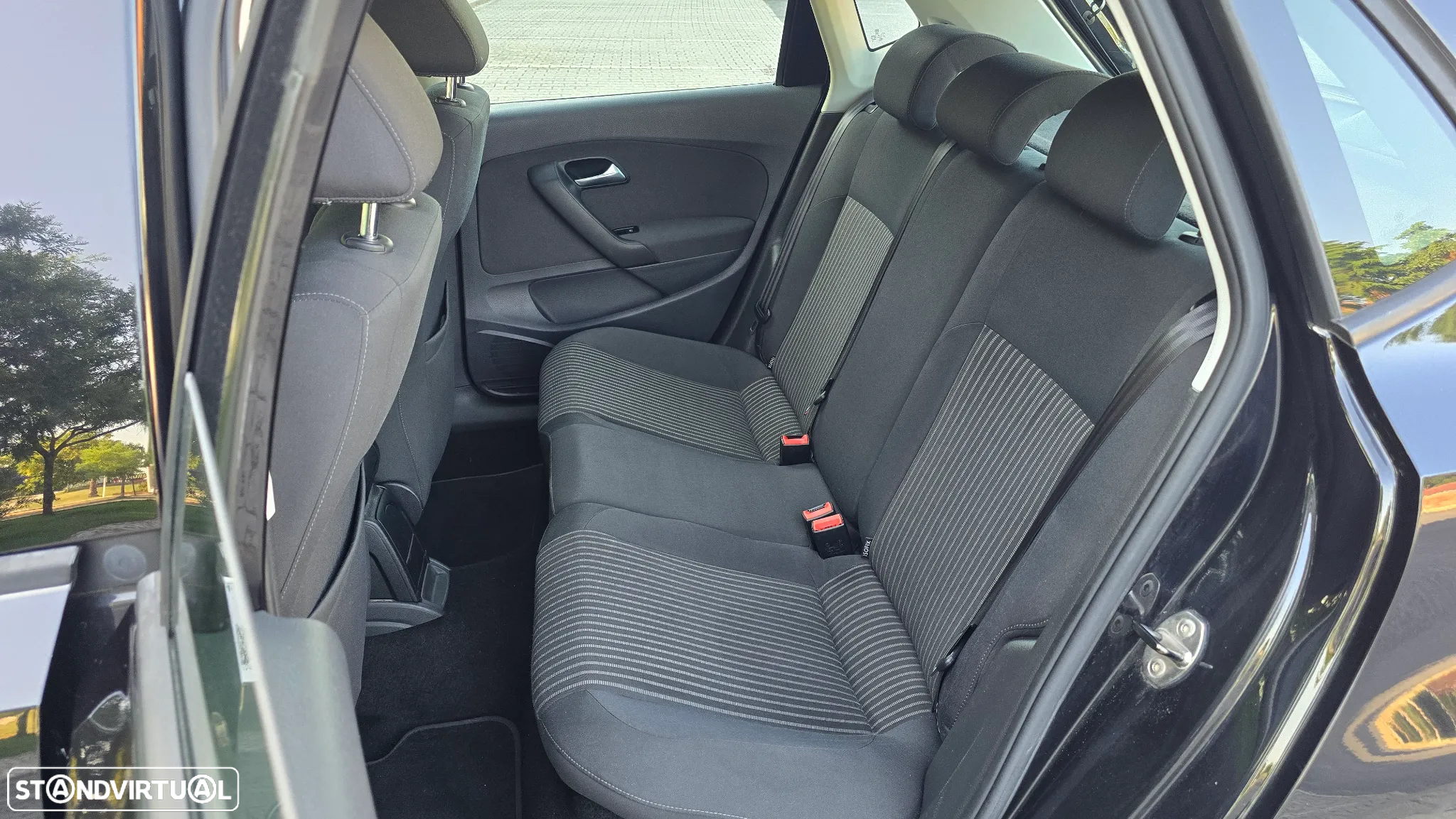 VW Polo 1.4 Highline DSG - 29