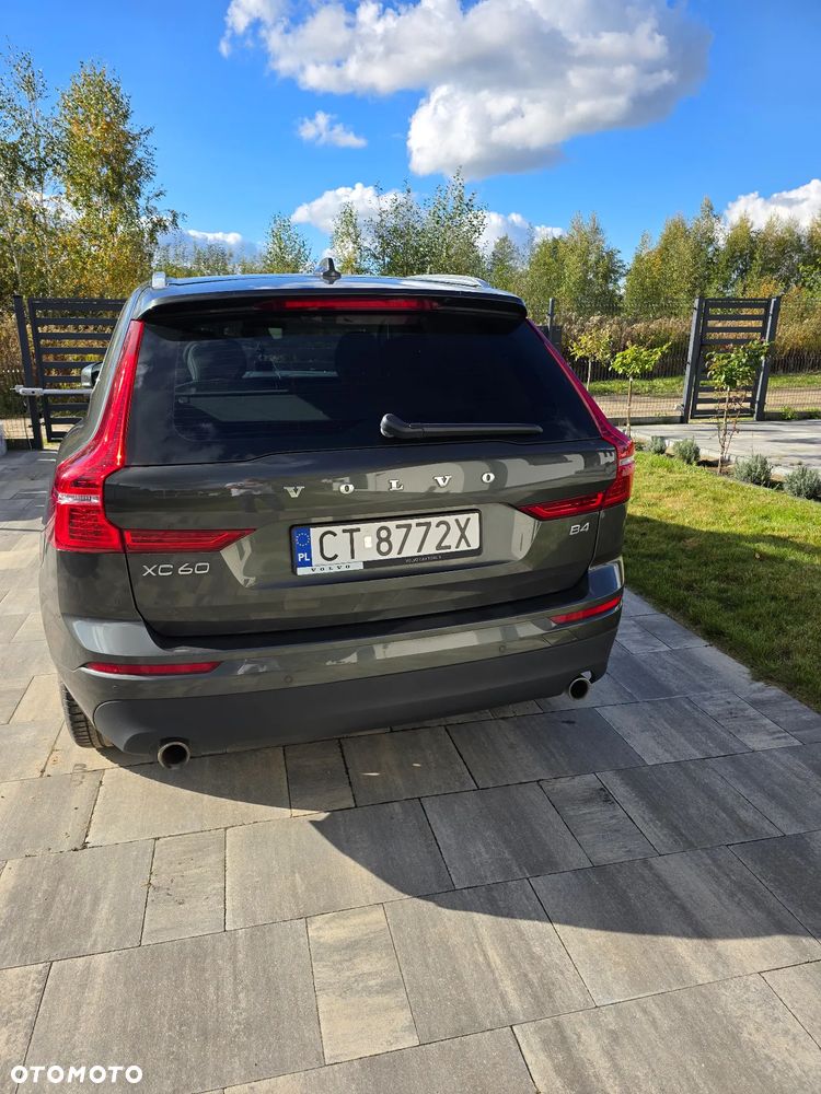 Volvo XC 60 B4 B Momentum - 2