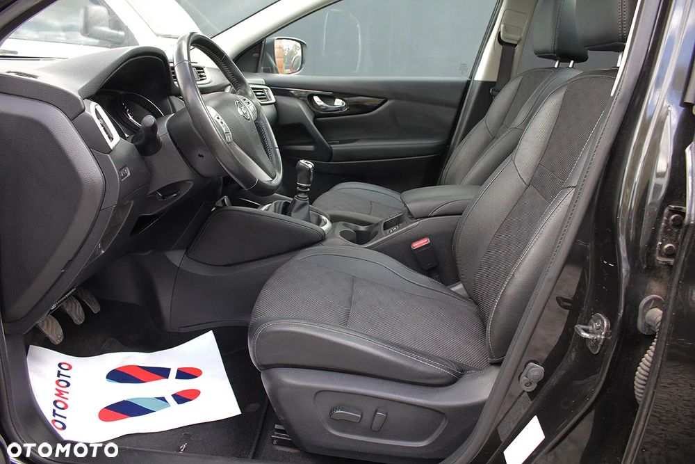 Nissan Qashqai 1.6 DIG-T Tekna+ - 17