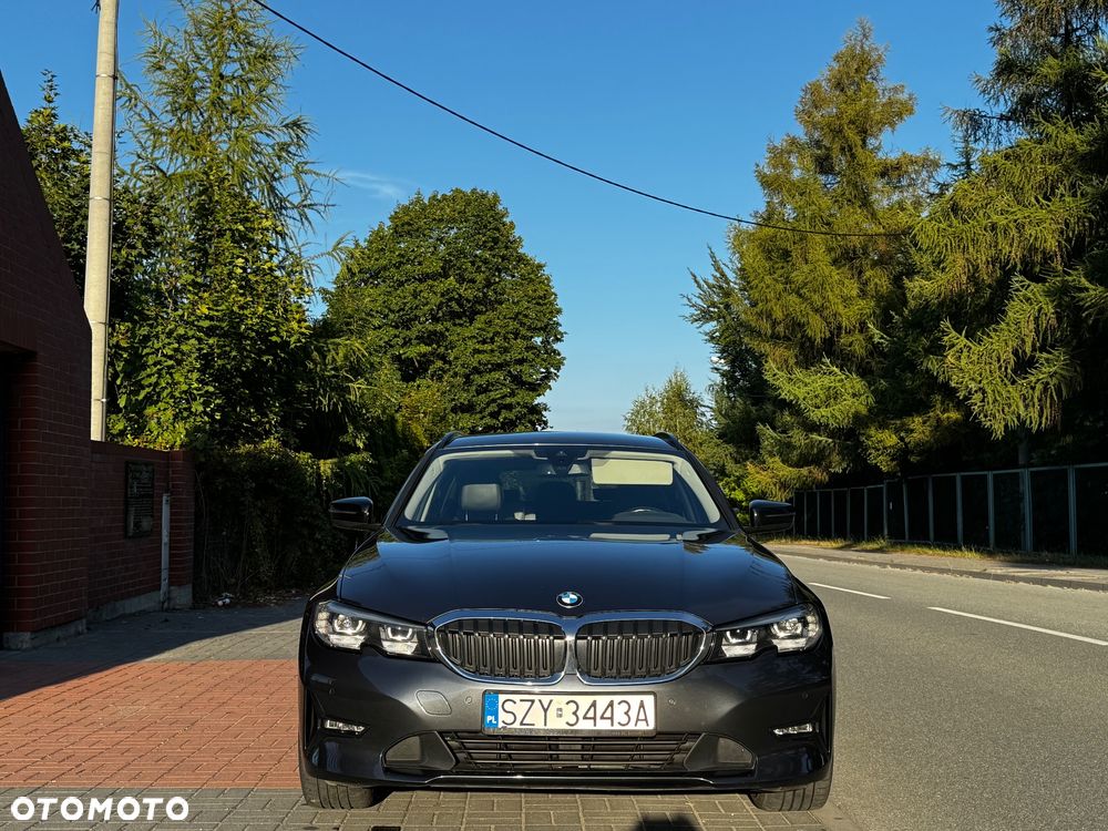 BMW Seria 3 320d xDrive Edition Luxury Line Purity - 15