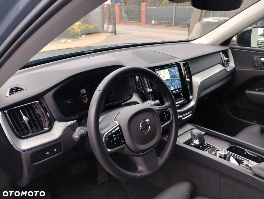 Volvo XC 60 T6 Plug-In Hybrid AWD Ultra Dark - 13
