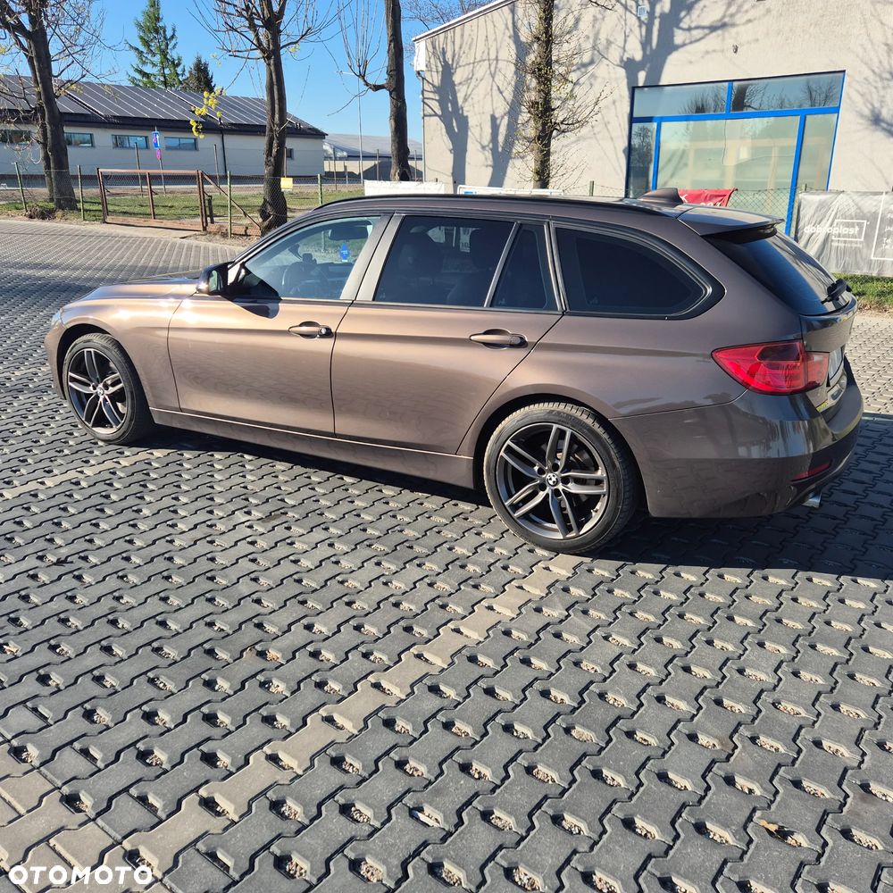 BMW Seria 3 320d xDrive - 8