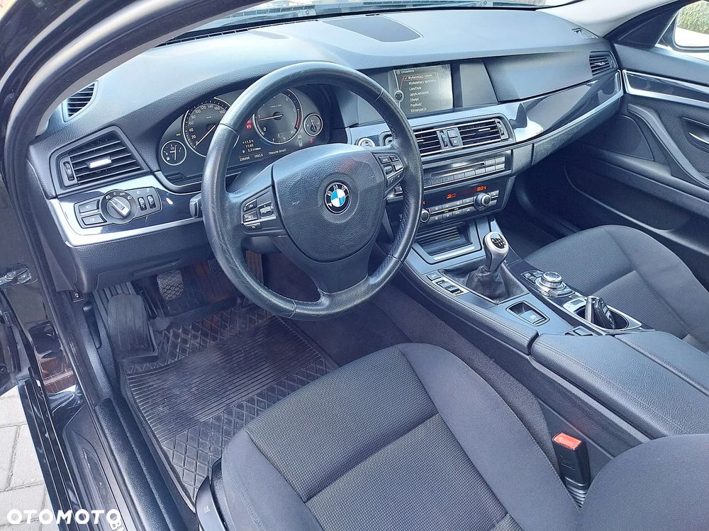 BMW Seria 5 520d - 12