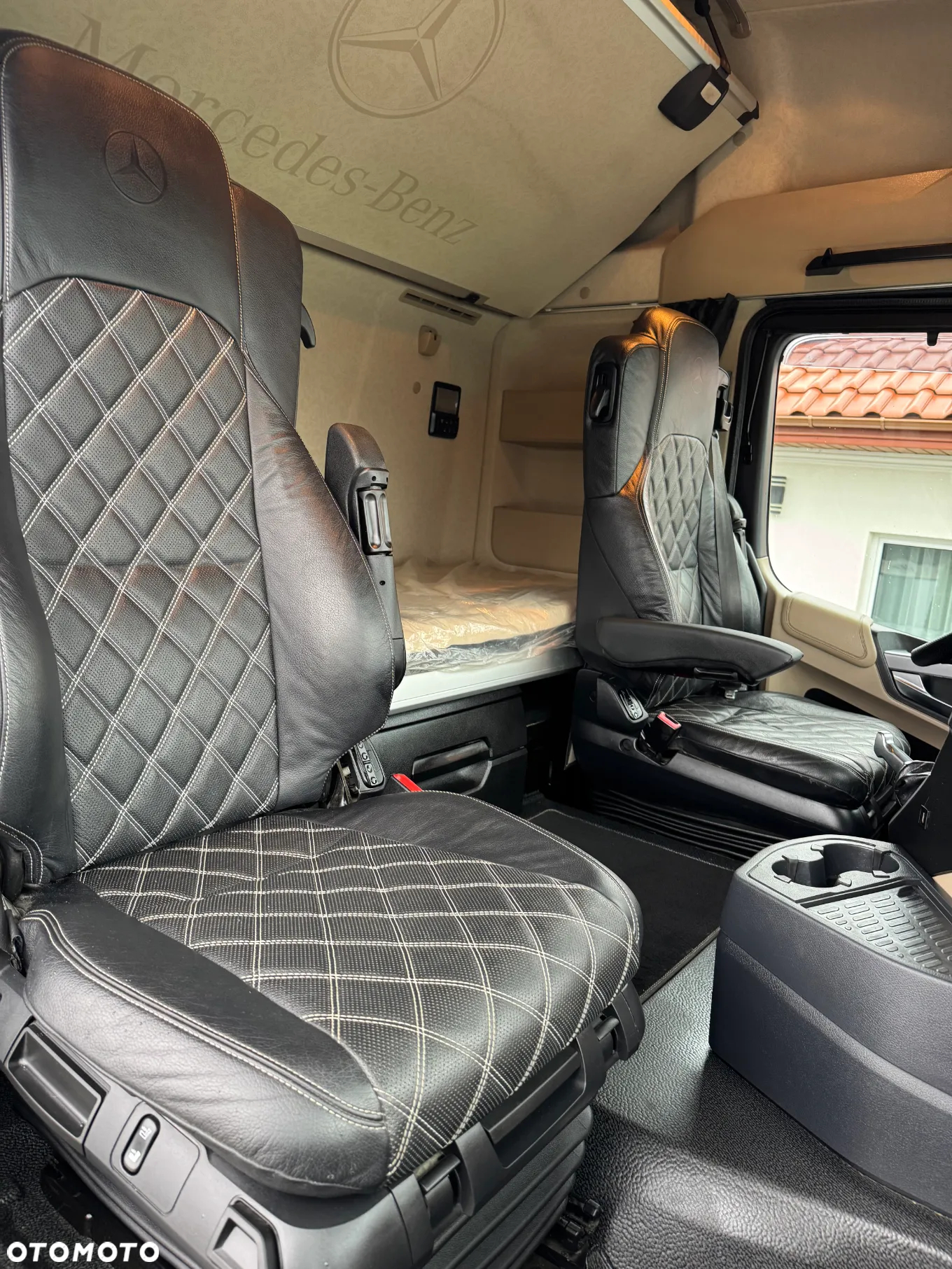 Schmitz Cargobull Naczepa wywrotka 30 m3 JAK NOWA !!! + Mercedes Actros 18.53 - 35