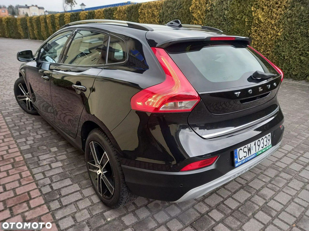 Volvo V40 Cross Country D2 Momentum - 8