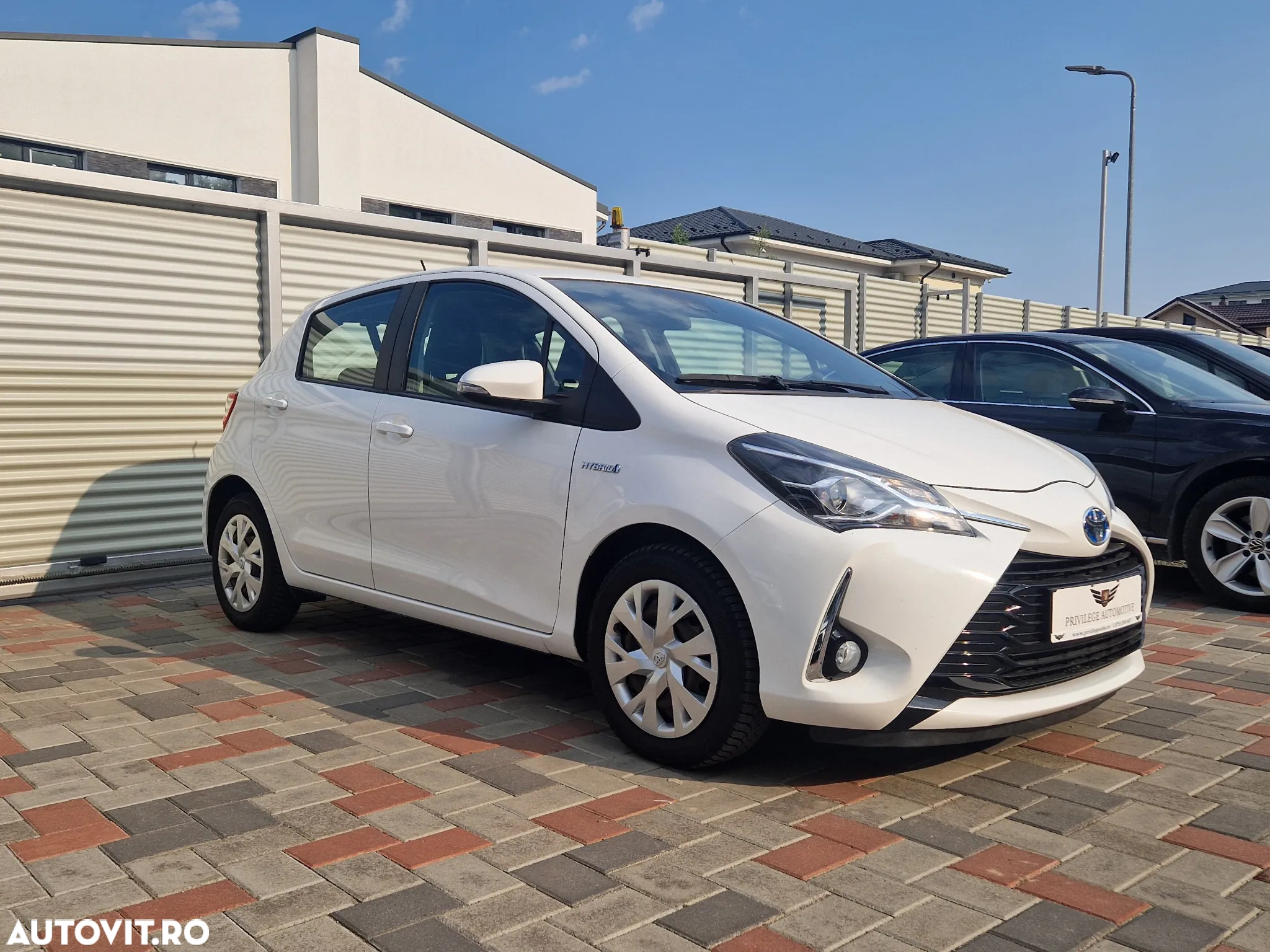 Toyota Yaris Hybrid 1.5 VVT-i - 3
