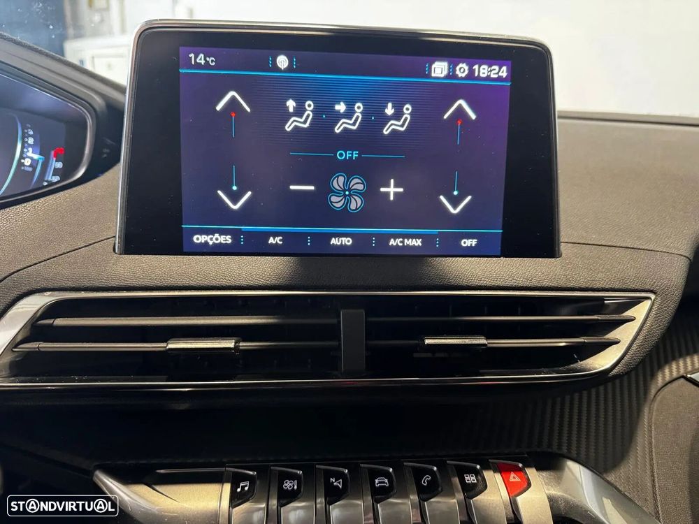 Peugeot 3008 1.2 PureTech Allure Pack EAT8 - 17