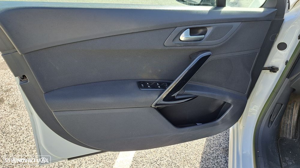 Peugeot 508 SW 1.6 e-HDi Allure 2-Tronic J18 - 26