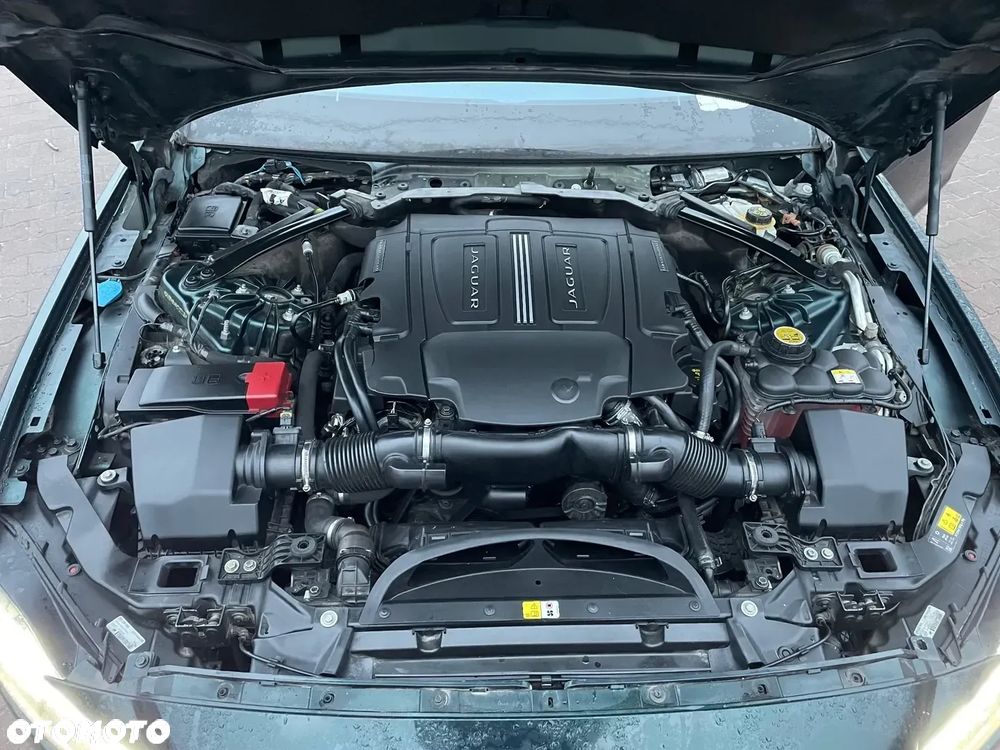 Jaguar XF 3.0 V6 S - 17