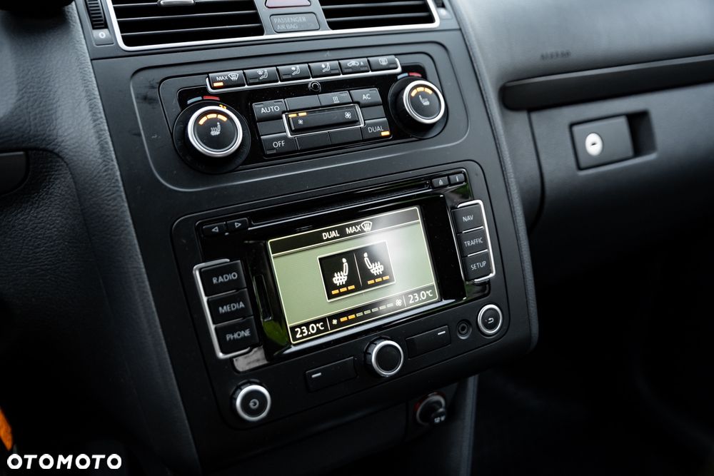 Volkswagen Touran 2.0 TDI DPF DSG Highline - 28