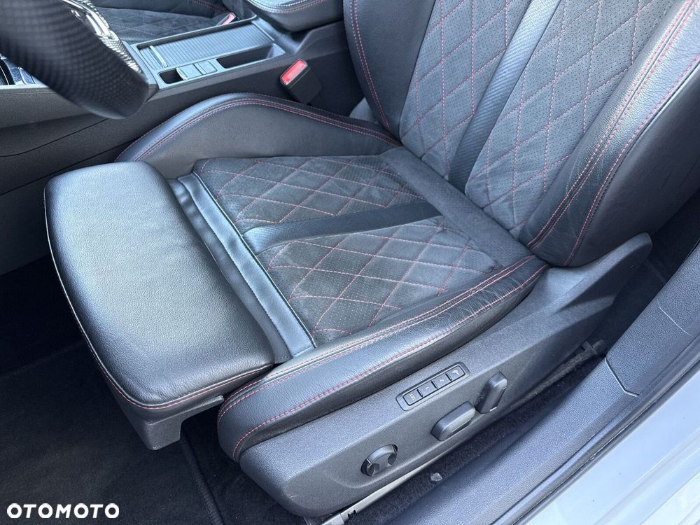 Skoda Octavia 2.0 TDI RS DSG - 18