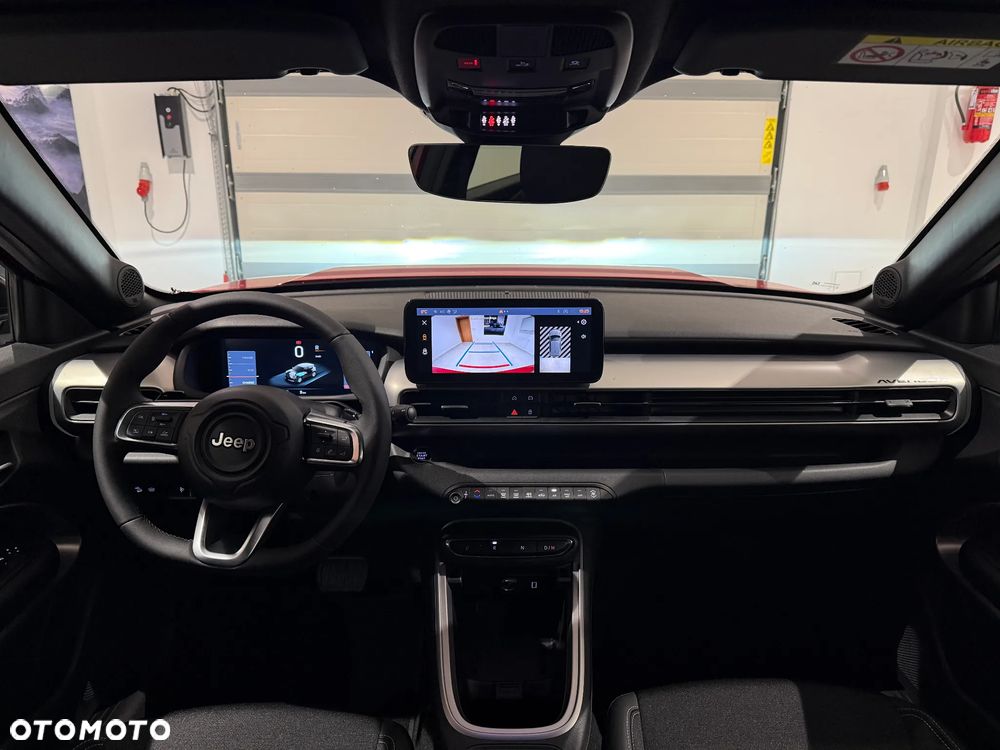 Jeep Avenger ver-1-2-t3-mhev-summit-fwd-edct6 - 11