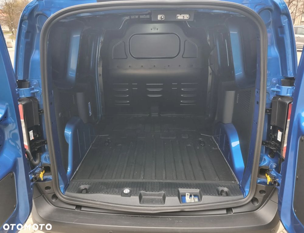 Ford Transit Courier - 6
