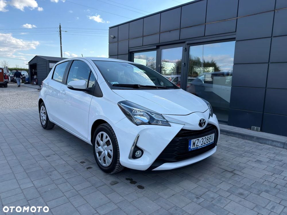 Toyota Yaris 1.5 Premium CVT - 2