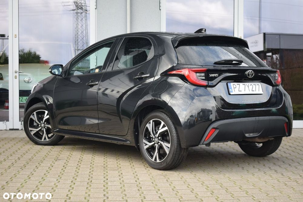 Toyota Yaris Hybrid 1.5 Style - 10