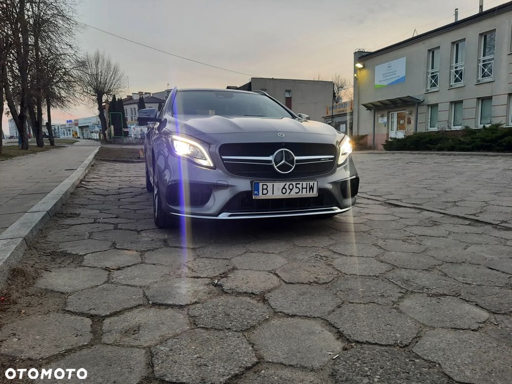 Mercedes-Benz GLA AMG 45 4Matic AMG Speedshift 7G-DCT - 8
