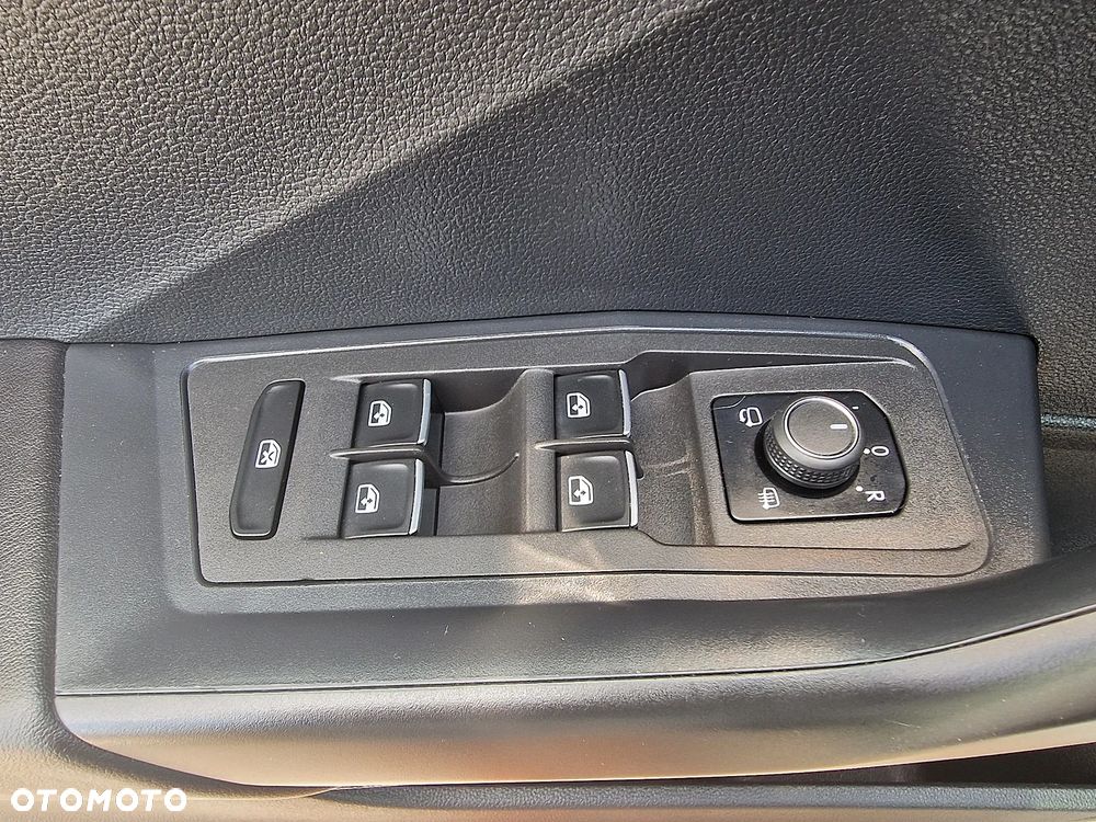 Volkswagen T-Roc 2.0 TDI SCR 4MOTION DSG Style - 12