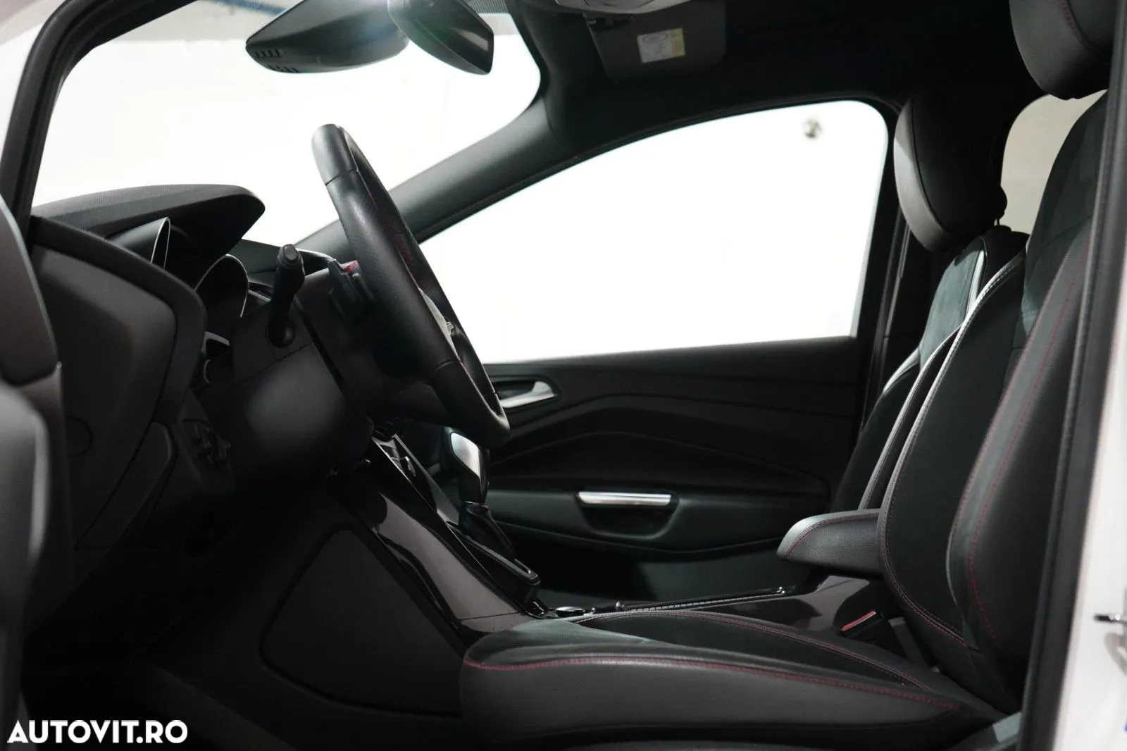 Ford Kuga 1.5 EcoBoost 4x4 Aut. ST-Line - 21