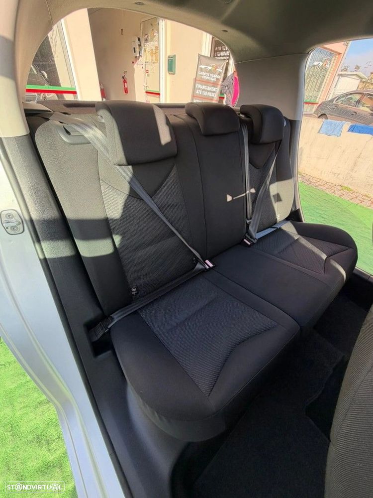 Peugeot 308 1.6 HDi Premium - 14